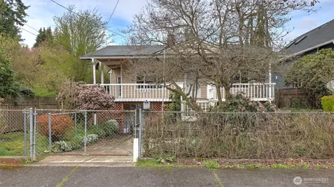 4020 Grand Ave, Everett, WA 98201