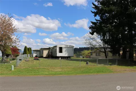 14409 Greenbelt Dr E, Bonney Lake, WA 98391