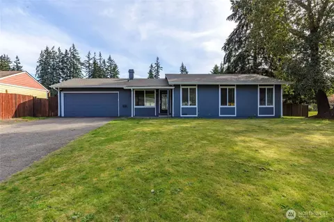 2810 SE Arie Ct, Port Orchard, WA 98366