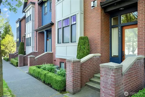 1153 NE High St, Issaquah, WA 98029