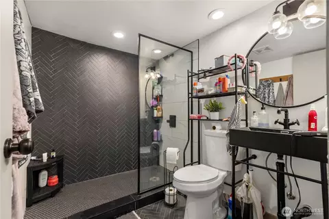 1302 N 77th St, Seattle, WA 98103 photo 21