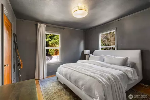 1302 N 77th St, Seattle, WA 98103 photo 15
