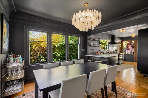 1302 N 77th St, Seattle, WA 98103 photo 9