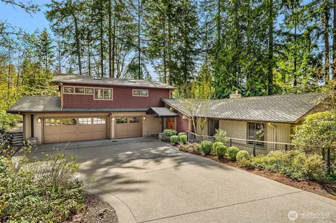 3303 142nd Pl NE, Bellevue, WA 98007