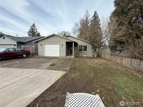2835 E St, Washougal, WA 98671