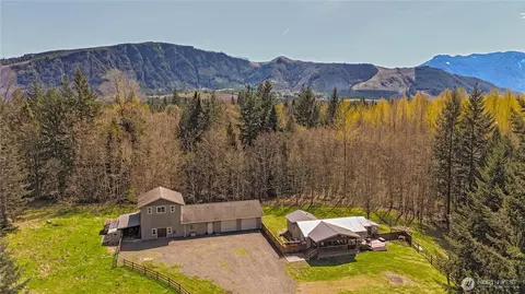 225 Kiona Rd, Randle, WA 98377