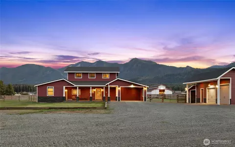 1231 Scott Dr, Cle Elum, WA 98922