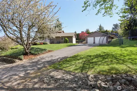 5901 Indian Trl NE, Tacoma, WA 98422