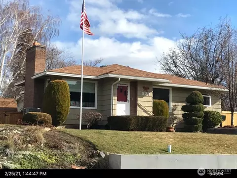527 Highland Dr, Wenatchee, WA 98801