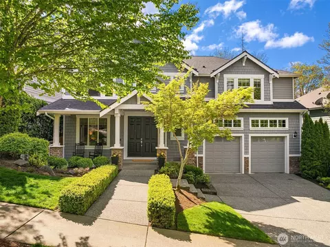 2425 NE Daphne St, Issaquah, WA 98029