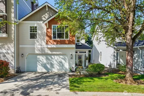 8810 NE 16th Way #105, Vancouver, WA 98664