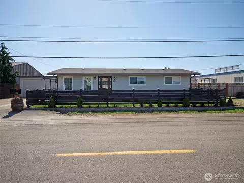 187 Hansen Ln, Woodland, WA 98674