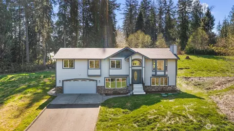 714 N Carpenter Rd, Snohomish, WA 98290