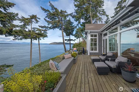 311 Madrona Dr, Friday Harbor, WA 98250