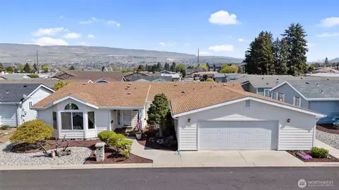 1233 Woods St, Wenatchee, WA 98801