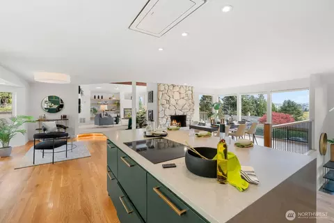 Kitchen - 22520 4th Ave SE, Bothell, WA 98021 photo 3 of 4