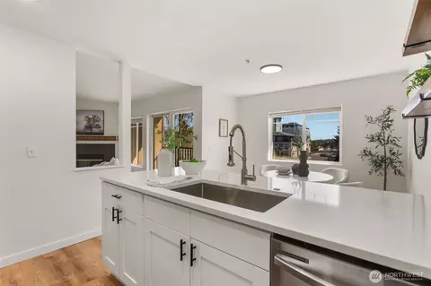 Kitchen - 18930 Bothell Everett Hwy #F304, Bothell, WA 98012 photo 1 of 5