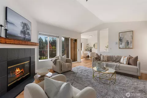 18930 Bothell Everett Hwy #F304, Bothell, WA 98012
