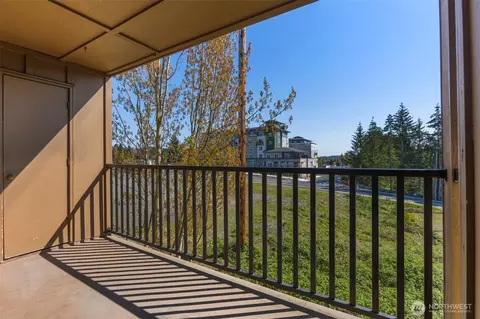 Exterior - 18930 Bothell Everett Hwy #F304, Bothell, WA 98012 photo 1 of 4
