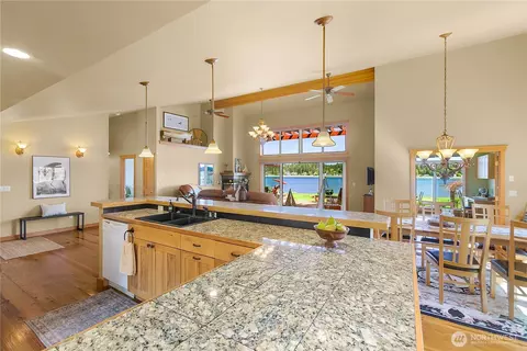Kitchen - 7530 E Grapeview Loop Rd, Allyn, WA 98524 photo 2 of 4
