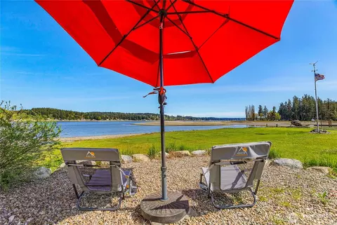 View/Area - 7530 E Grapeview Loop Rd, Allyn, WA 98524 photo 4 of 6