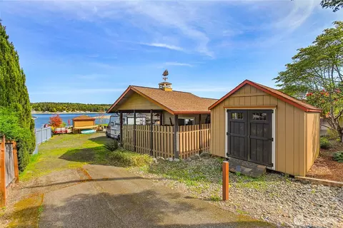 Exterior - 7530 E Grapeview Loop Rd, Allyn, WA 98524 photo 12 of 12