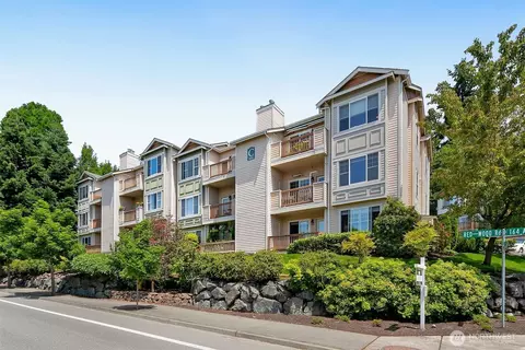 8808 Redmond Woodinville Rd NE #C201, Redmond, WA 98052