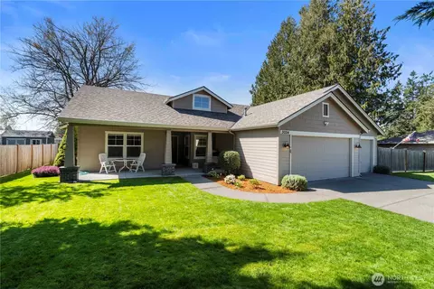 3024 Division St, Enumclaw, WA 98022