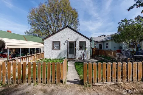 113 Young St, Grand Coulee, WA 99133