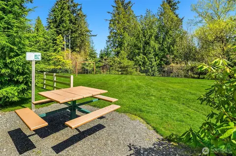 View/Area - 1214 124th Pl SE, Everett, WA 98208 photo 1 of 1