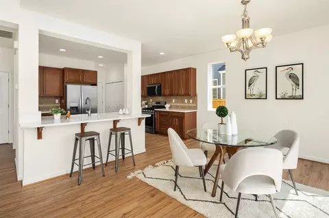 Dining - 1214 124th Pl SE, Everett, WA 98208 photo 1 of 4