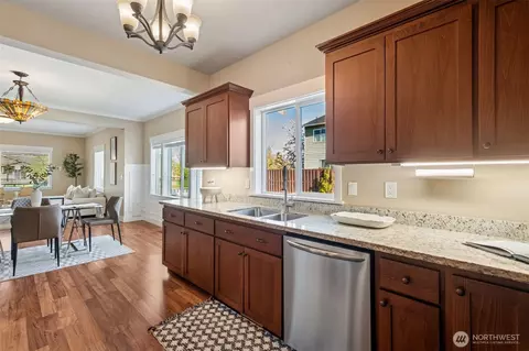 Kitchen - 333 Cooper Ln N, Enumclaw, WA 98022 photo 4 of 4