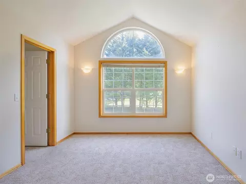 Bedroom - 200 Osprey Glen Rd, Sequim, WA 98382 photo 2 of 3
