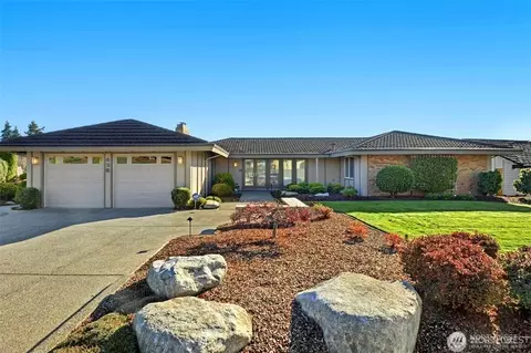 438 173rd Pl NE, Bellevue, WA 98008