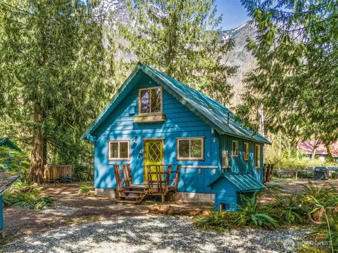 64674 NE 177th St, Baring, WA 98224