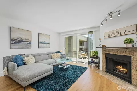 7323 Sand Point Way NE #311, Seattle, WA 98115