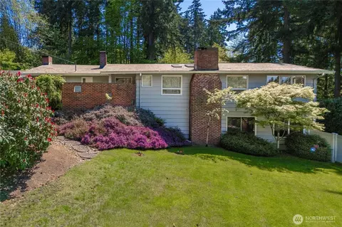 2139 SW 316th St, Federal Way, WA 98023