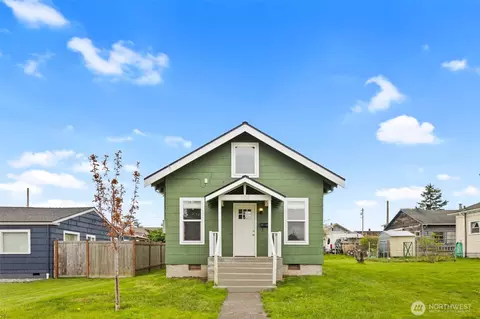 1105 19th St, Anacortes, WA 98221