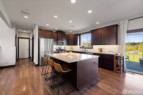 505 373rd St E, Roy, WA 98580 photo 9