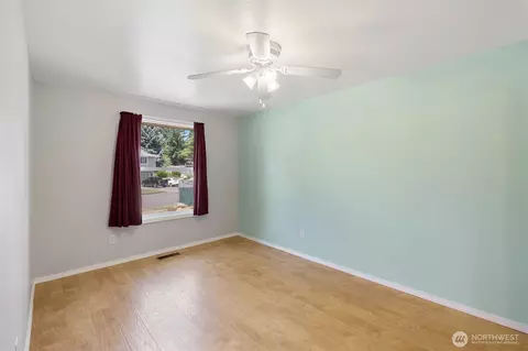 Bedroom - 2607 SE 138th Loop, Vancouver, WA 98683 photo 3 of 3