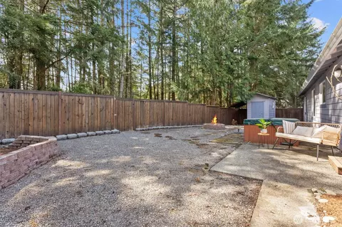 Exterior - 2316 164th Pl SE, Bothell, WA 98012 photo 4 of 7