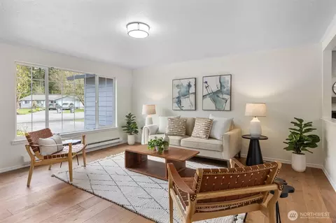 Living - 2316 164th Pl SE, Bothell, WA 98012 photo 3 of 5
