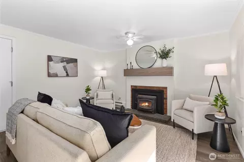 Living - 2316 164th Pl SE, Bothell, WA 98012 photo 5 of 5