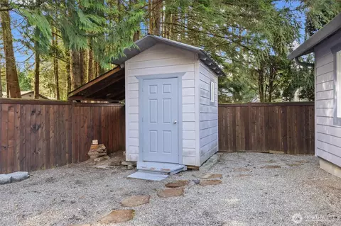 Exterior - 2316 164th Pl SE, Bothell, WA 98012 photo 7 of 7
