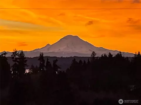 7751 E Main St #A6, Port Orchard, WA 98366