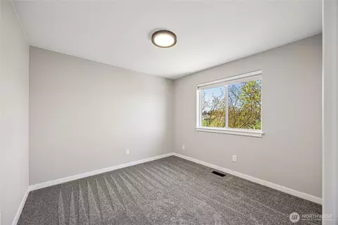 21920 40th Ave E, Spanaway, WA 98387 photo 23