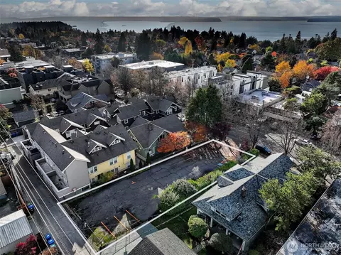 5420 California Ave SW, Seattle, WA 98136