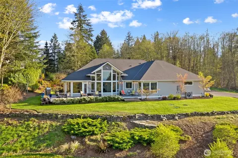 435 104th Ln SE, Olympia, WA 98501