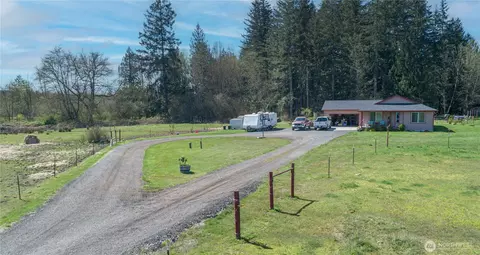 719 N Military Rd, Winlock, WA 98596
