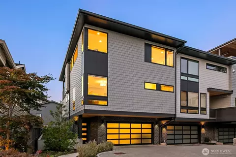 330 3rd Ave S #A, Kirkland, WA 98033